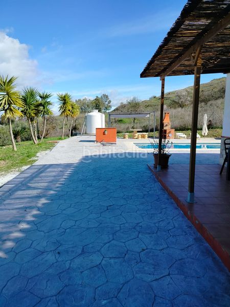 Foto d813bfa0-2195-4ba4-af27-8e63c10c9be7. Masia amb piscina a Coín