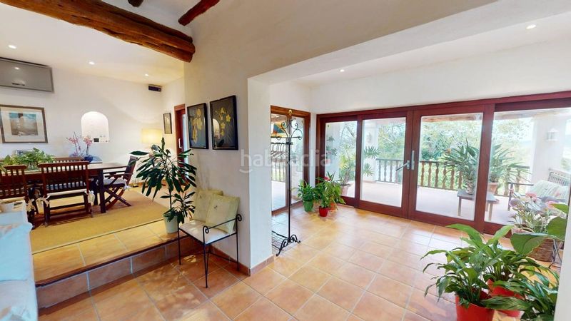 Foto 1c54d959-1e57-4b89-a18e-3f044406b154. Chalet dans lugar venda de safragell 7 dans Sant Joan de Labritja