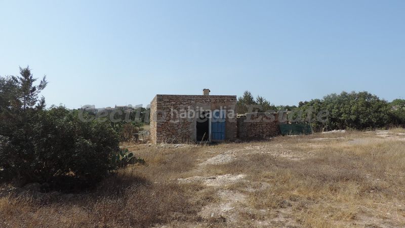 Foto 34a1b875-57e5-42f7-b846-c9a442a1d917. Casa adossada amb xemeneia calefacció aparcament a Formentera