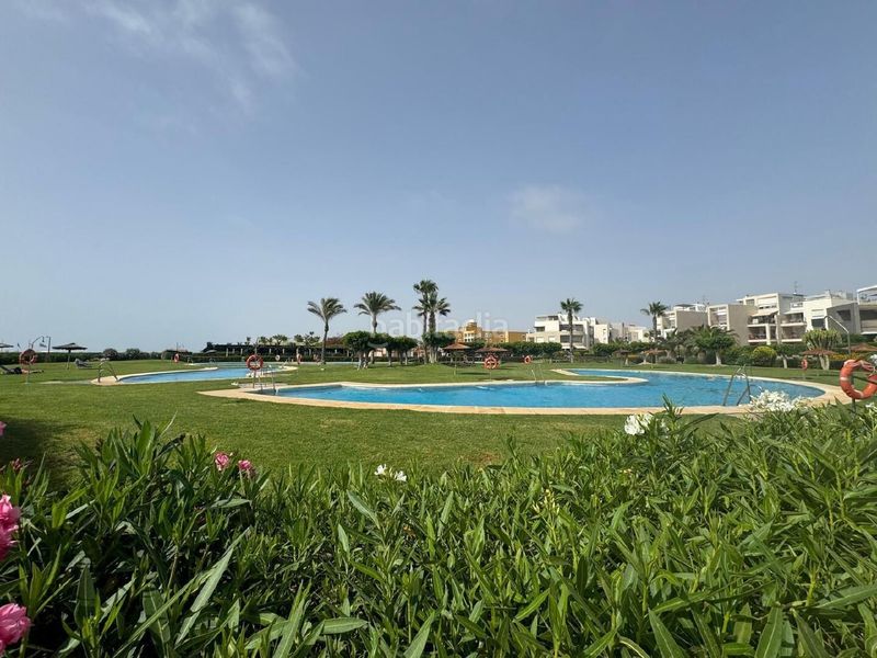 Foto d0dd7de6-82b0-4f74-a0e3-ed5a35ff6339. Pis amb aparcament piscina a El Playazo Vera