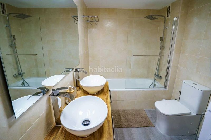 Foto d0edaefc-6baa-4a8b-ac52-afcec9cc6b1e. Pis amb aparcament piscina a Las Marinas - Pueblo Laguna Vera