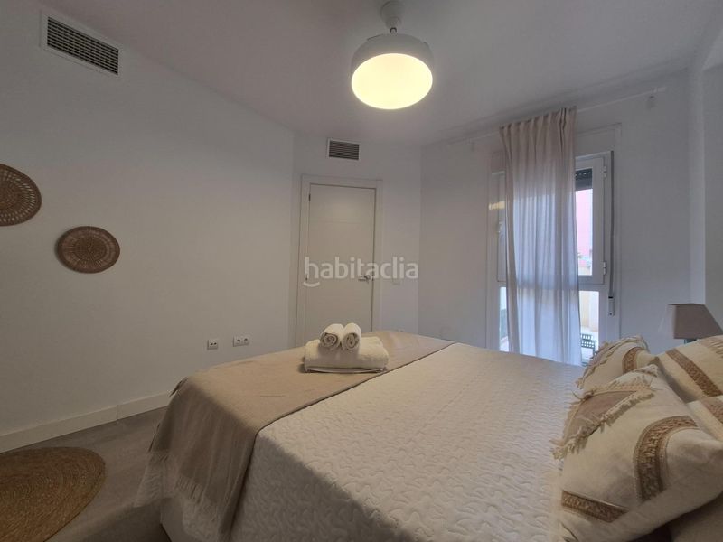 Foto f32a6efc-5fbd-45e7-aa27-68573644a949. Pis amb aparcament piscina a Las Marinas - Pueblo Laguna Vera