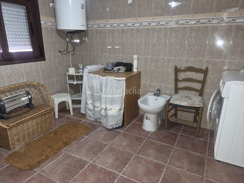 Foto 4ff479cd-a335-4b40-8b45-c6fb66c13ddd. Casa adossada a Lubrín