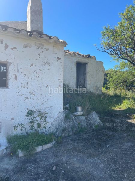 Foto 4d75a6e2-c632-4ebf-8955-bc19ef68d1a5. Masia a Lubrín