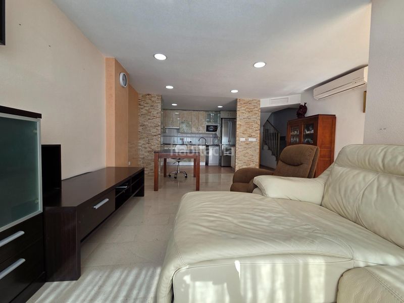 Foto 83e31bb7-0c31-4bf8-afde-e2f04fcb5495. Duplex con parcheggio piscina in playa de Garrucha Garrucha