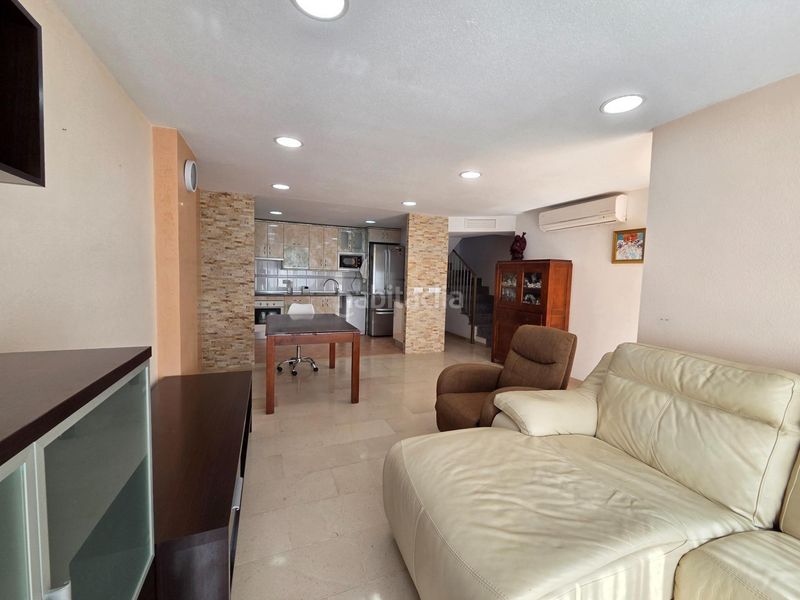 Foto 85517780-744c-4c7e-9686-ed5e8335a23c. Duplex con parcheggio piscina in playa de Garrucha Garrucha