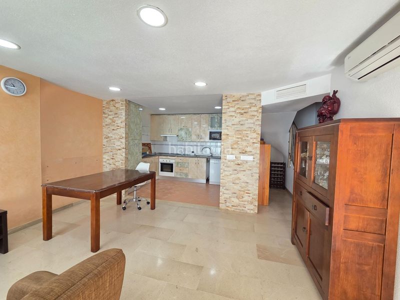 Foto f1c7d674-6e5e-4b5e-a3b2-36fed115e9ce. Duplex con parcheggio piscina in playa de Garrucha Garrucha