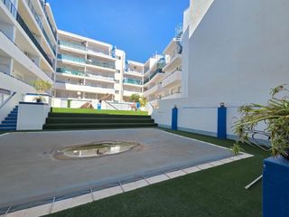 Duplex  Calle de pi i margall. Dúplex tamaño xxl 4 hab., piscina y garaje para coche eléctrico
