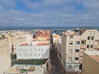 Appartement  Virgen del carmen. Piso reformado de 2 habitaciones con solárium privado en garruch