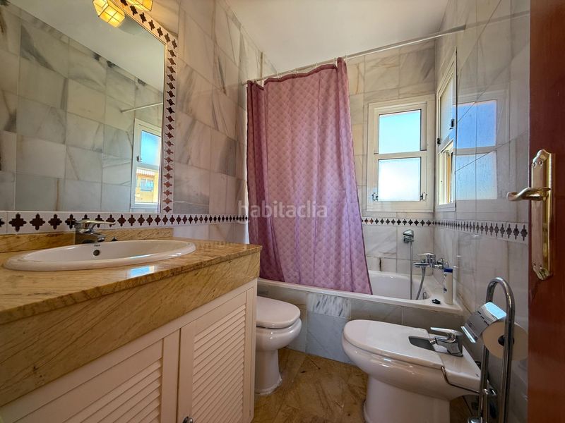 Foto b5c1837b-971d-4371-9b3e-f4c4d8005e46. Casa adossada amb aparcament piscina a puerto Vera Vera
