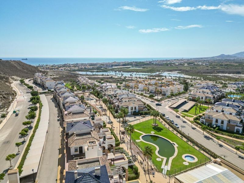 Foto bbbc8c9d-f1cf-45b1-9b74-b2c2164f3c05. Planta baixa amb aparcament piscina a Las Salinas Vera