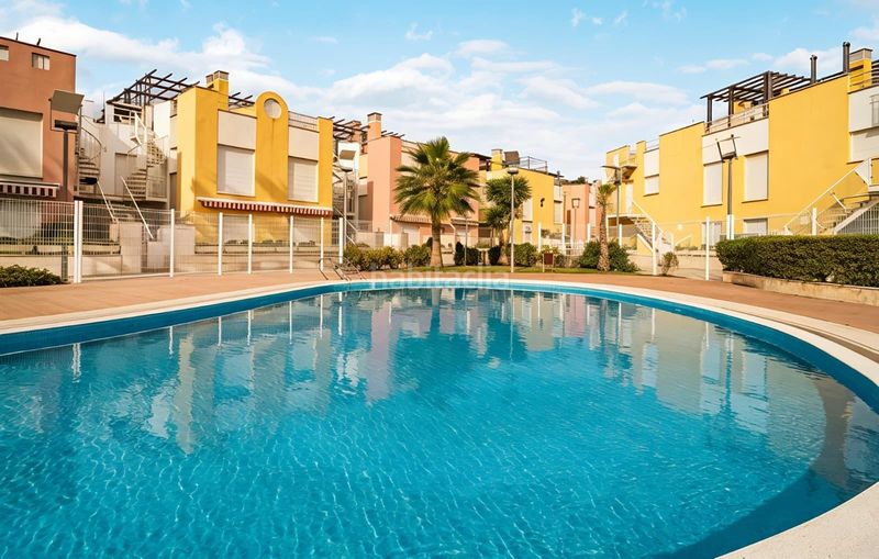 Foto 125e2cb0-0da7-4368-a3ab-d54655ca3d83. Planta baixa amb calefacció aparcament piscina a Vera