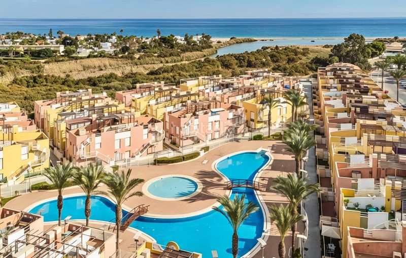 Foto 46442a95-f47b-4155-ac50-0429c215305c. Planta baixa amb calefacció aparcament piscina a Vera