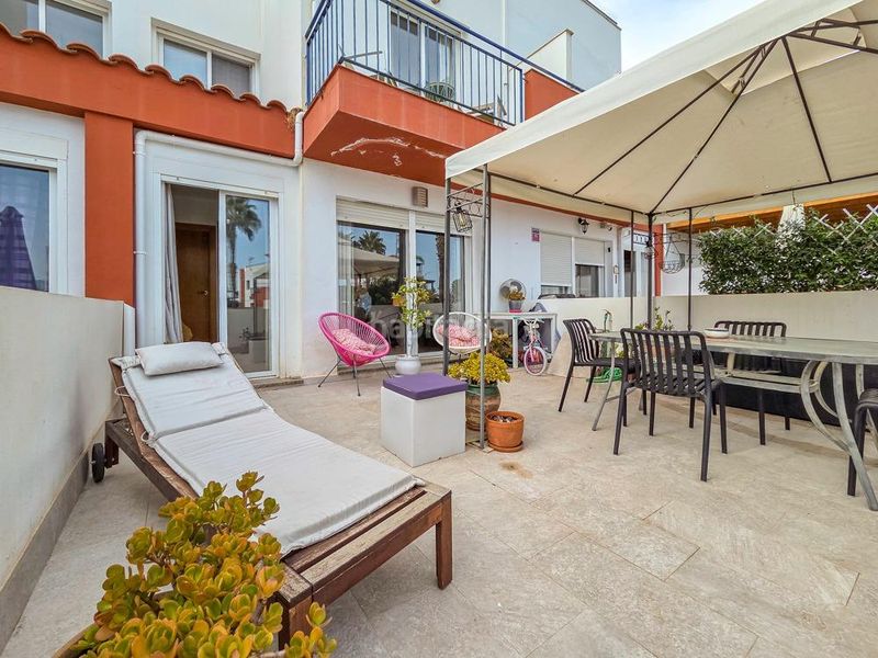 Foto 52c9c5fc-02bb-45f6-8503-d881eda16281. Duplex con parcheggio piscina in Lomas del Mar Vera