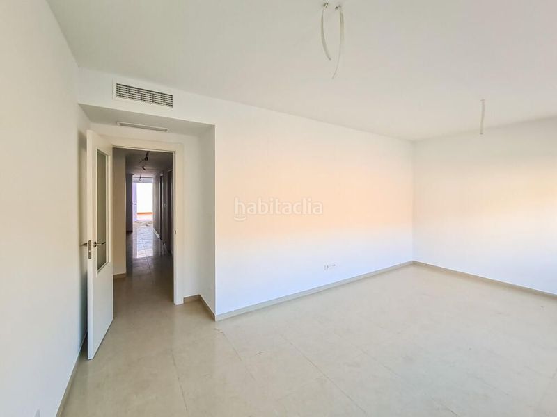 Foto 3d91360e-7bad-4a03-8017-e4b3d3db64b5. Piso apartamento a estrenar con terraza, garaje y trastero a 170 m de la playa en Águilas