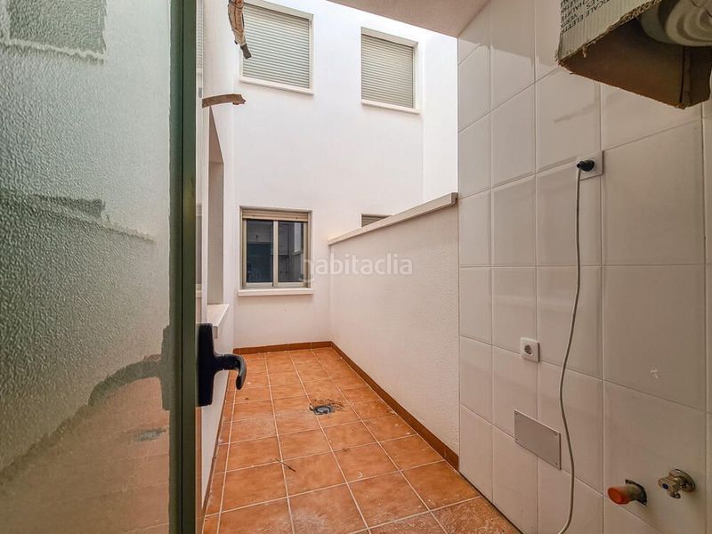 Foto be0dbfeb-a52f-4f08-84c6-68e58269afe5. Piso apartamento a estrenar con terraza, garaje y trastero a 170 m de la playa en Águilas