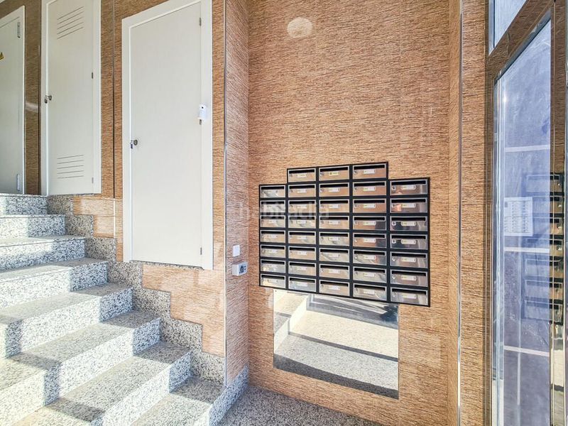 Foto ecebcb6f-9f19-4992-927b-e2c014b9e348. Piso apartamento a estrenar con terraza, garaje y trastero a 170 m de la playa en Águilas