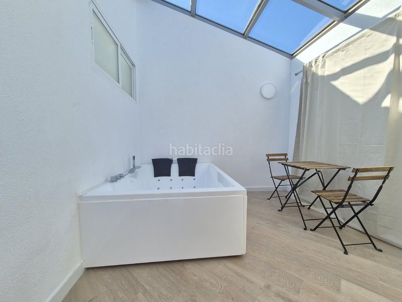 Foto 669ccecd-5c7e-4d5c-be31-f6bd3215ae66. Àtic amb aparcament piscina a Puerto Rey Vera