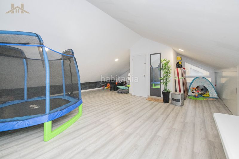 Foto 053f98cc-f953-44cd-8335-ab17f413a71a. Maison jumelée dans calle simone de beauvoir 32 dans Rivas - Vaciamadrid
