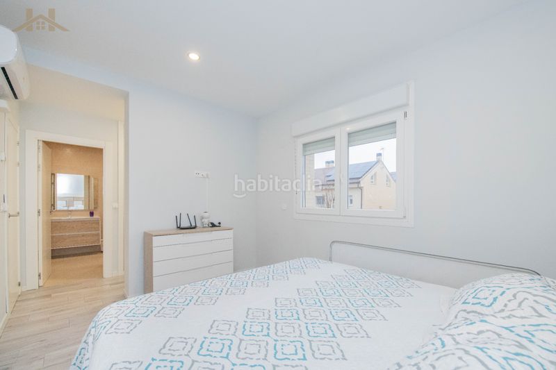 Foto 70aa8232-3a90-4d9f-8918-08773b4f7965. Maison jumelée dans calle simone de beauvoir 32 dans Rivas - Vaciamadrid