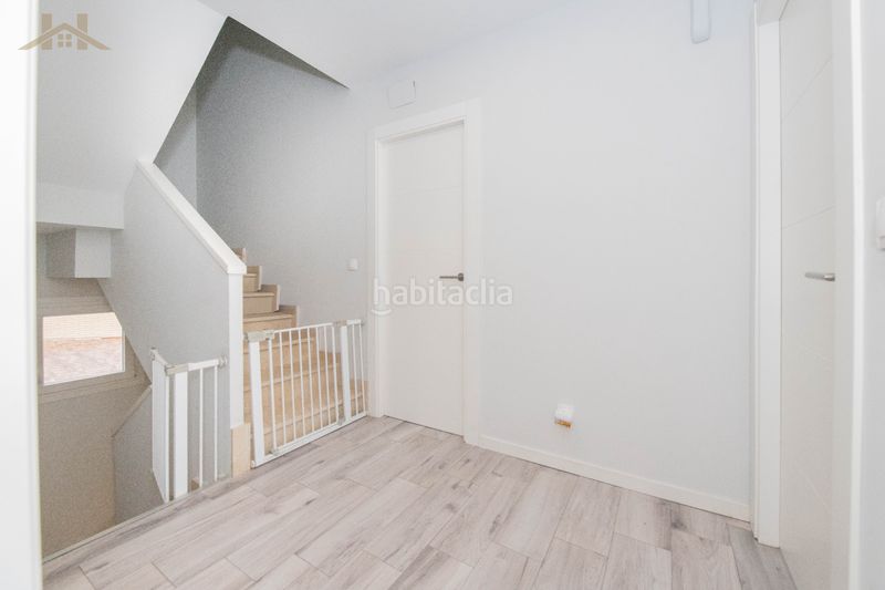 Foto fab16a52-5a60-4e97-bad2-2e9f03ca8b9a. Maison jumelée dans calle simone de beauvoir 32 dans Rivas - Vaciamadrid