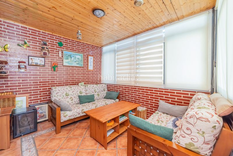 Foto 84697e03-e5c1-4989-abe4-8589c9e4a1d0. Casa aparellada amb xemeneia calefacció aparcament piscina a Rivas - Vaciamadrid