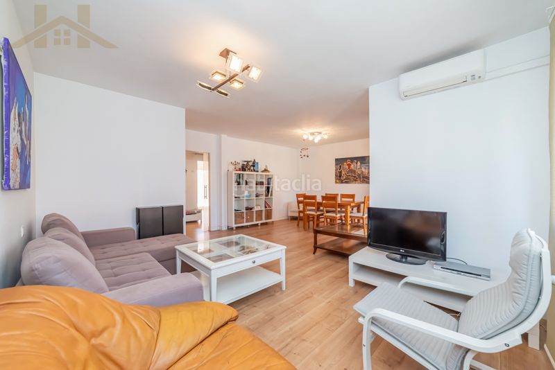 Foto 4db4c947-d2f8-4341-996f-a31fee6b0fef. Casa aparellada a calle carmen martín gaite 14 a Rivas - Vaciamadrid