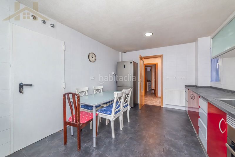 Foto 6de45e46-dbf4-4c7e-aa07-fe447ce42bb6. Casa aparellada a calle carmen martín gaite 14 a Rivas - Vaciamadrid