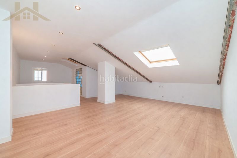 Foto a989327f-eaf0-4b67-b6c6-ed514bba9499. Casa aparellada a calle carmen martín gaite 14 a Rivas - Vaciamadrid