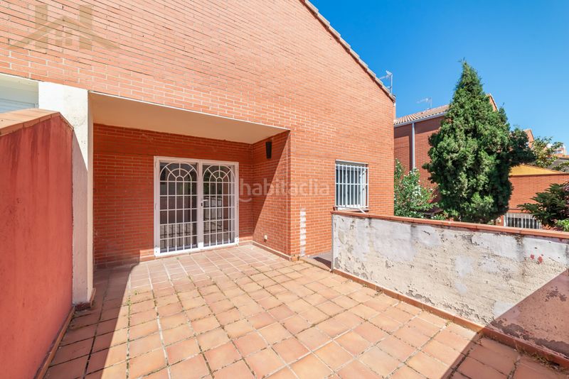 Foto b6737923-8ef6-47b6-9d84-17d54e7bc59c. Casa aparellada a calle carmen martín gaite 14 a Rivas - Vaciamadrid