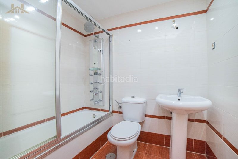 Foto f23a1d02-87e9-4d05-aca8-429c4af3a33e. Pis amb calefacció aparcament piscina a Casco Histórico Rivas - Vaciamadrid