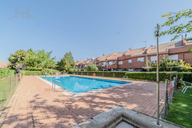 Foto a35d0ca2-52f6-4734-b0a1-ded38c421092. Casa amb calefacció aparcament piscina a Casco Histórico Rivas - Vaciamadrid