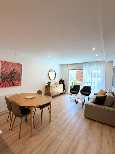 Foto 482d15de-e8d9-49fa-a747-35cda8be7522. Pis amb calefacció a Eixample Nord Girona