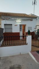 Maison jumelée à Almogía. Casa en venta