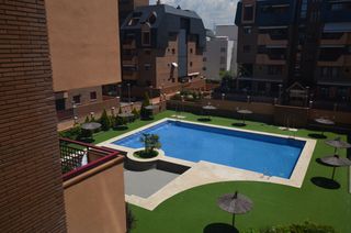 Location Appartement à Camino de los Neveros - Serrallo. Se alquila