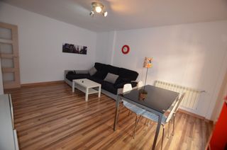 Location Appartement à Calle casillas de prats 10. Se alquila a estudiantes