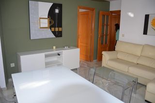 Location Appartement à Calle santa paula 7. Se alquila a estudiantes