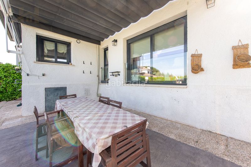 Foto 6a32d47b-04f7-45b5-9443-e9403deb4d3c. Casa aparellada amb calefacció aparcament piscina a Arganda del Rey