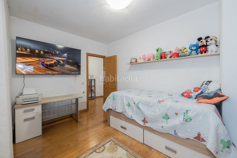 Foto 445e3b1a-2395-4ce7-a9d7-374c8a2f3f43. Etagenwohnung mit heizung parking in Los Villares Arganda del Rey