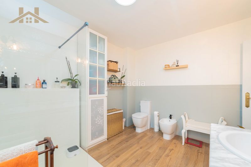 Foto 638c377f-2772-44ed-9ab7-3d95063126ad. Chalet avec chauffage piscine dans Los Villares Arganda del Rey
