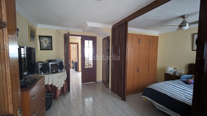 Foto cd1be5f8-fba9-42df-809c-1fce84d3c77a. Casa adossada a Peligros