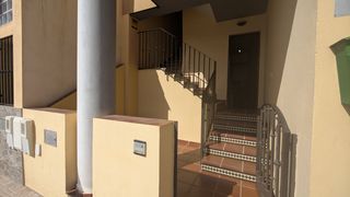 Semi detached house en Carretera benal�a 14. Casa con gran potencial en guadix � �posibilidad de 2 viviendas!