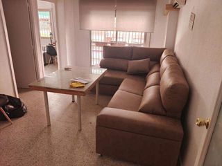 Rent Flat in Barrio de Zaidín. Piso  cuatro habitacines para estudiantes en calle palencia