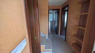 Reihenhaus  Avenida san miguel 3. Casa adosada situada en hijar con muchas posibilidades