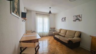 Piccolo appartamento  Camino gójar 50. Piso 1 dormitorio con garaje y trastero incluidos en camino de g