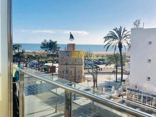 Dplex a Ribes Roges. Duplex en primera linea de mar.