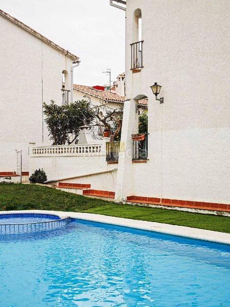 Foto 590f6443-f1e3-4538-9000-799826089860. Casa reformada y con ubicación perfecta en Calafell residencial Calafell