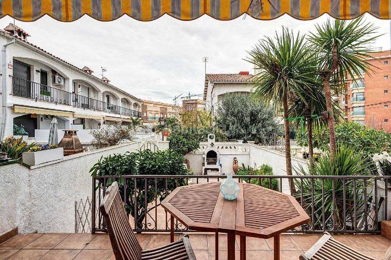 Foto 5a541ab2-ce32-43fa-9fe9-124cc3e03bc6. Casa reformada y con ubicación perfecta en Calafell residencial Calafell