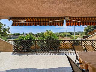 Appartement à El Castell de Cubelles. Una buena terraza.