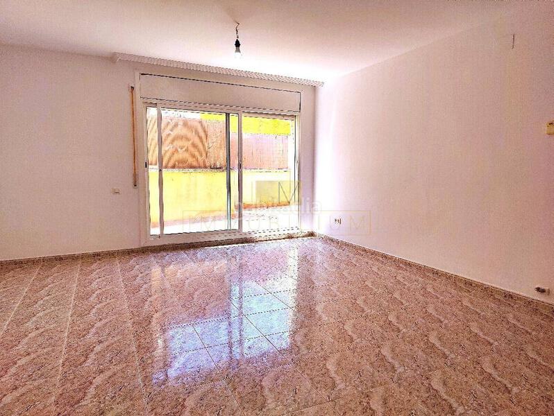 Foto 348ec8c9-8618-4885-b099-8381f648717e. Dúplex  con doble terraza en pleno centro funcionalidad, amplitud y ubicación inmejorable en Cubelles